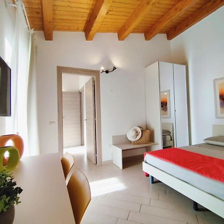 Alcamo Rooms Con Garage Privato Luaran gambar