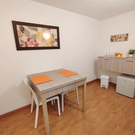 Alcamo Rooms Con Garage Privato Bilik gambar