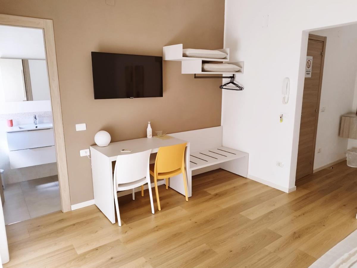 Alcamo Rooms Con Garage Privato Luaran gambar